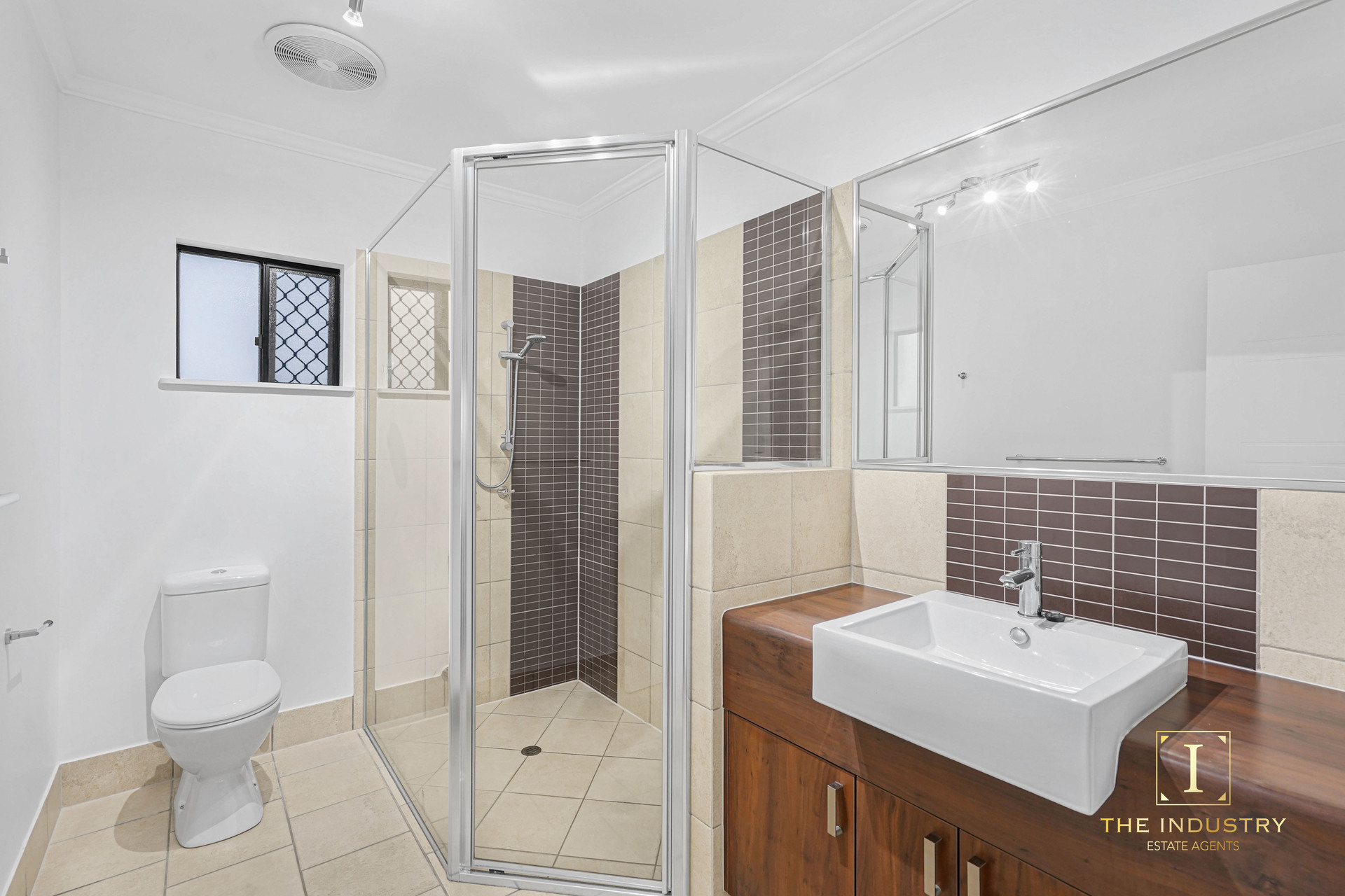 54 Leonard Street, Kewarra Beach, QLD 4879 AUS