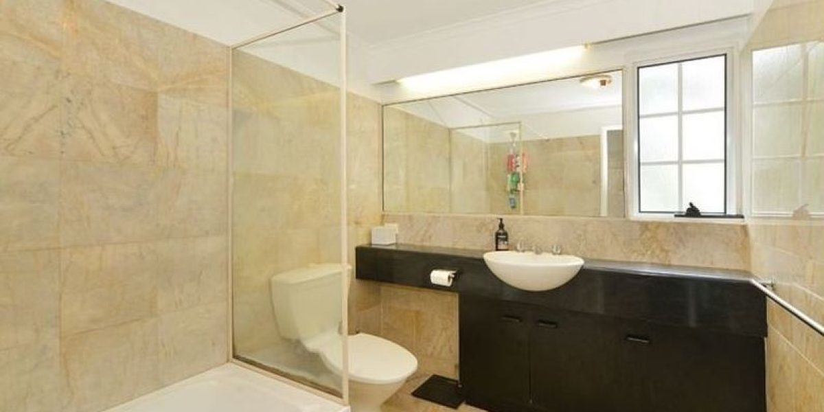 38/327 Lake Street, Cairns North, QLD 4870 AUS