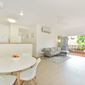 38/327 Lake Street, Cairns North, QLD 4870 AUS