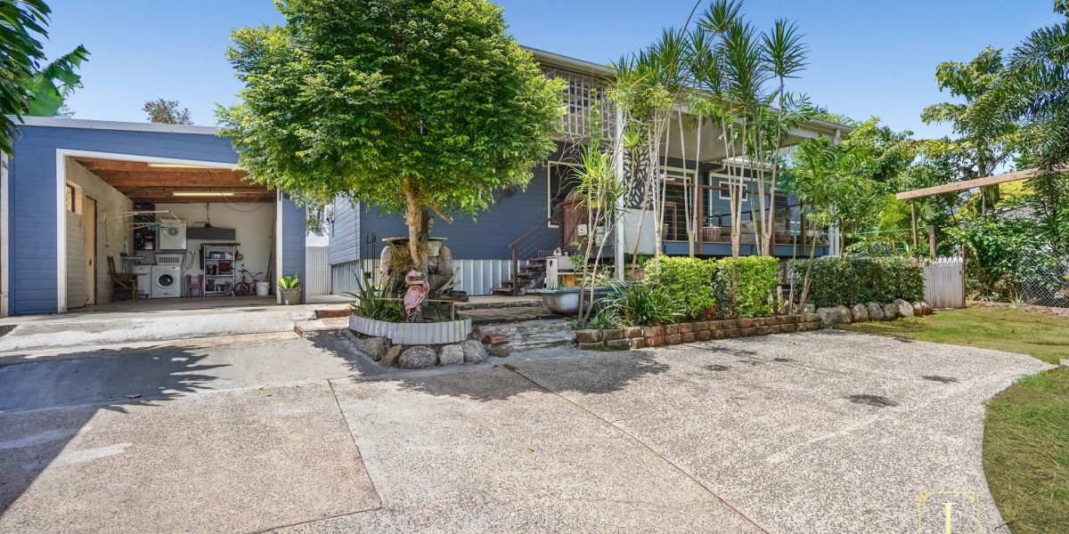 14 Lowanna Close, White Rock, QLD 4868 AUS