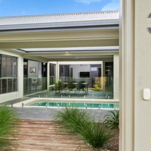 33 Whipbird Drive, Smithfield, QLD 4878 AUS