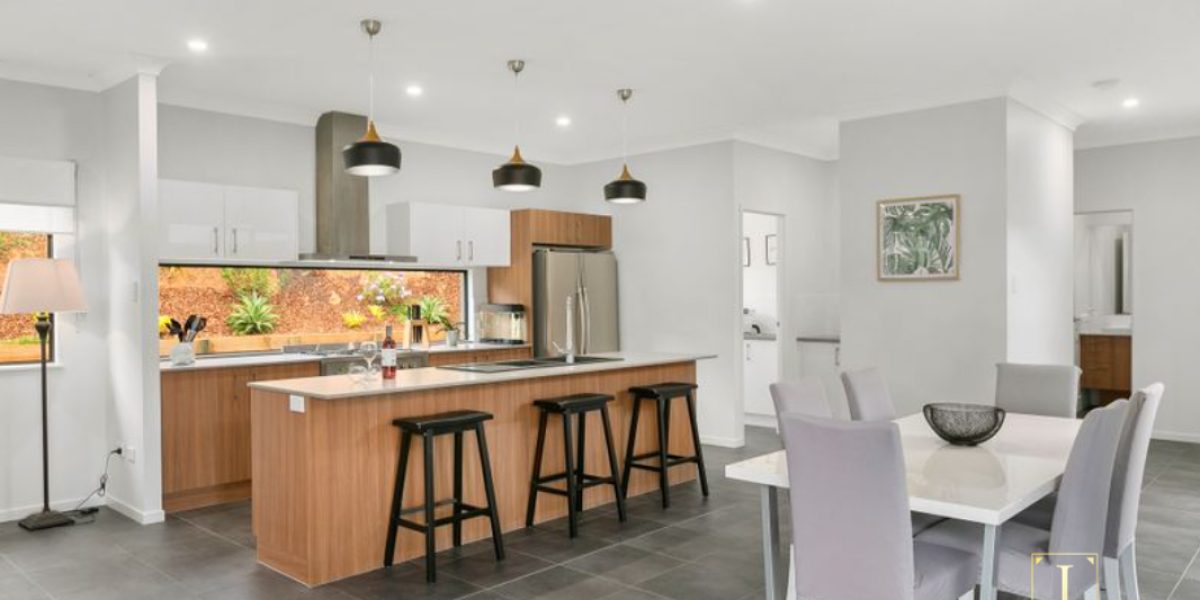 33 Whipbird Drive, Smithfield, QLD 4878 AUS