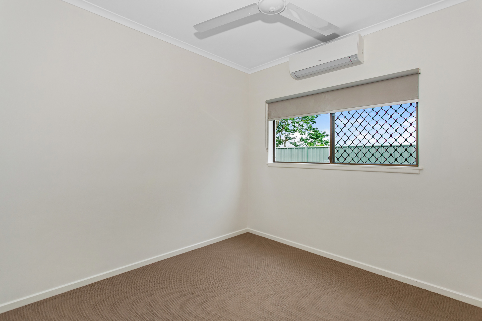 4/23 Mintaro Crescent, Woree, QLD 4868 AUS