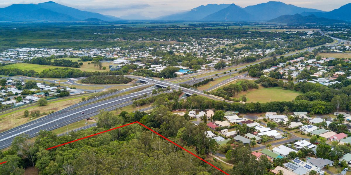 14 Quail Close, Woree, QLD 4868 AUS
