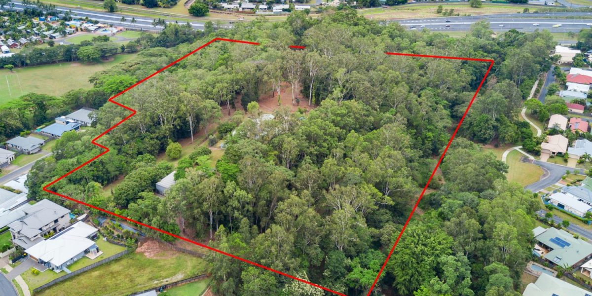 14 Quail Close, Woree, QLD 4868 AUS