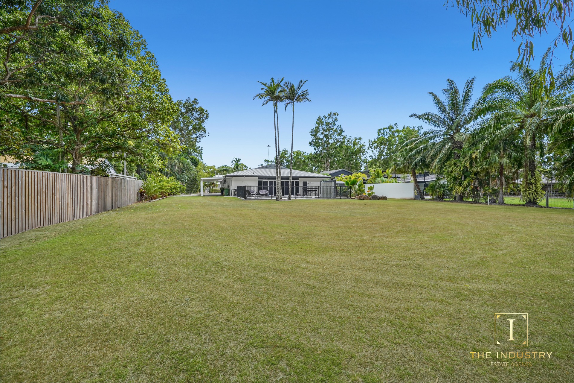 29 Kewarra Street, Kewarra Beach, QLD 4879 AUS