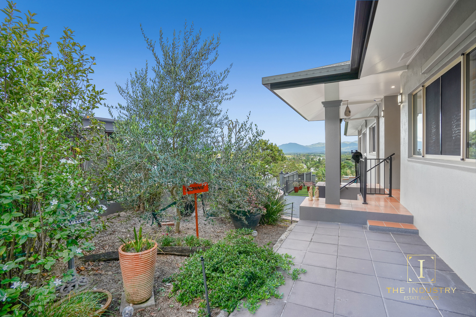 28 Dorunda Street, Mount Sheridan, QLD 4868 AUS