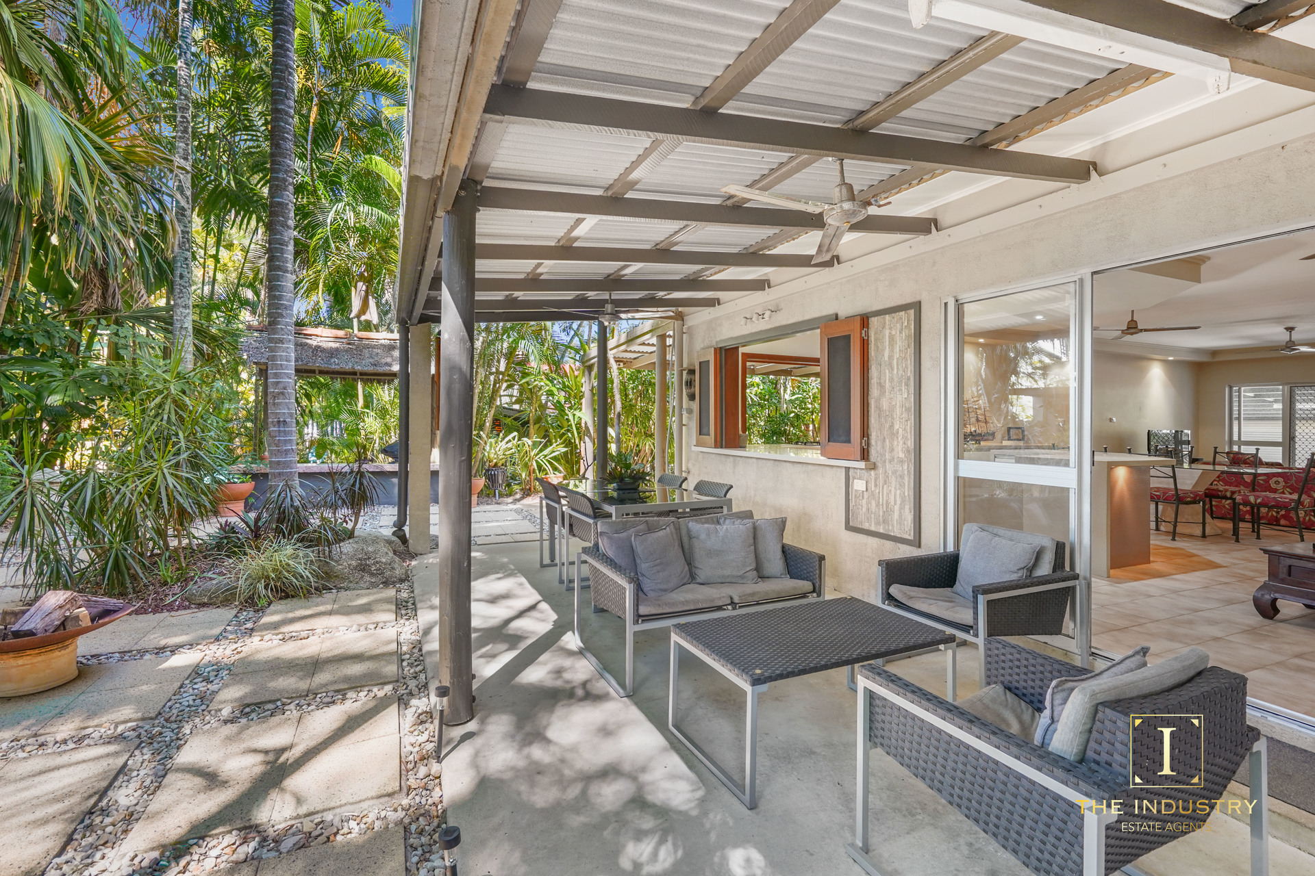 37 Satellite Street, Clifton Beach, QLD 4879 AUS