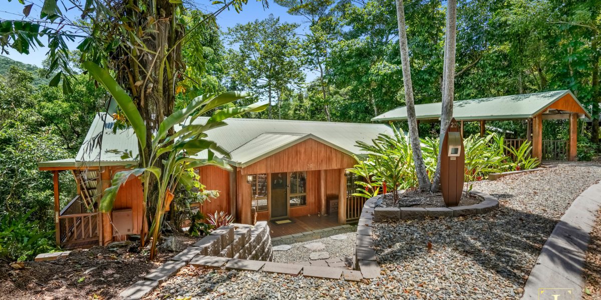 20 Cananga Close, Kamerunga, QLD 4870 AUS