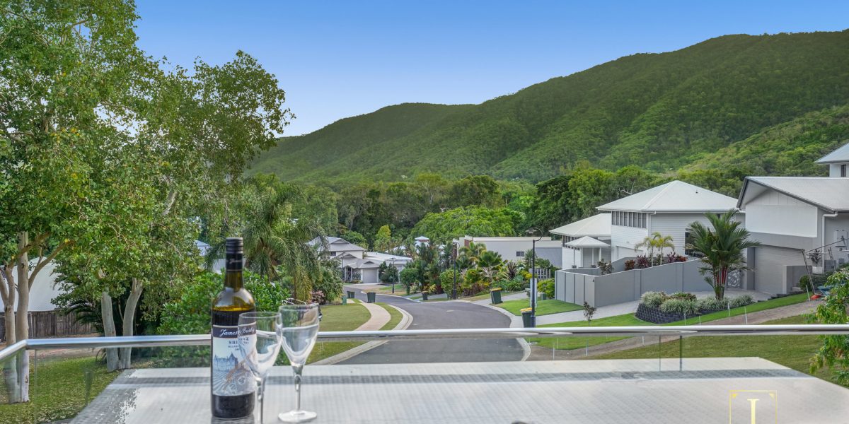 28 Freshwater Avenue, Palm Cove, QLD 4879 AUS