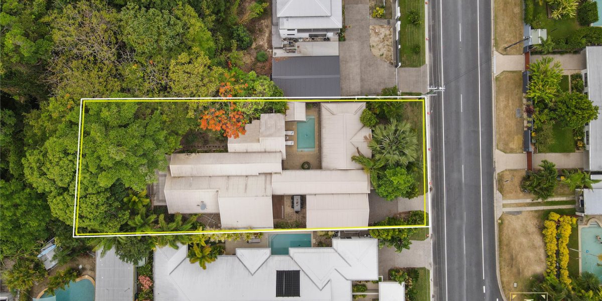39 Veivers Road, Palm Cove, QLD 4879 AUS