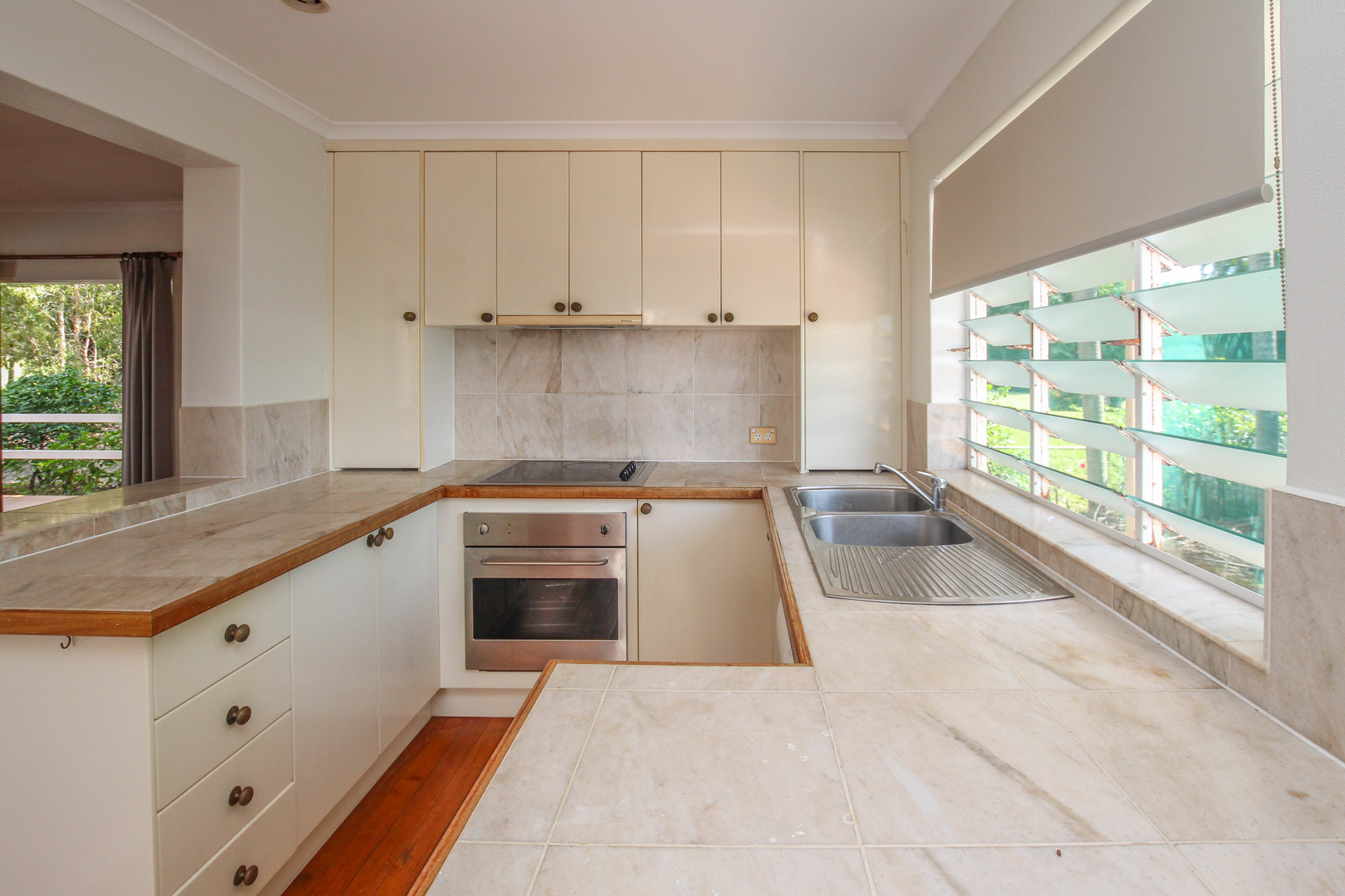 1/76-78 Cedar Road, Palm Cove, QLD 4879 AUS