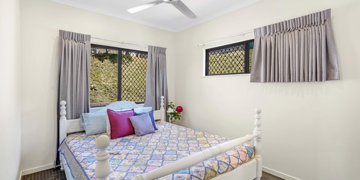 54 West Parkridge Drive, Brinsmead, QLD 4870 AUS