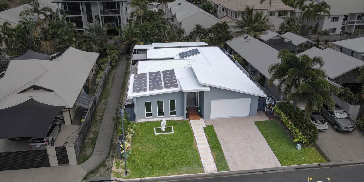 28 Lagoon Drive, Trinity Beach, QLD 4879 AUS