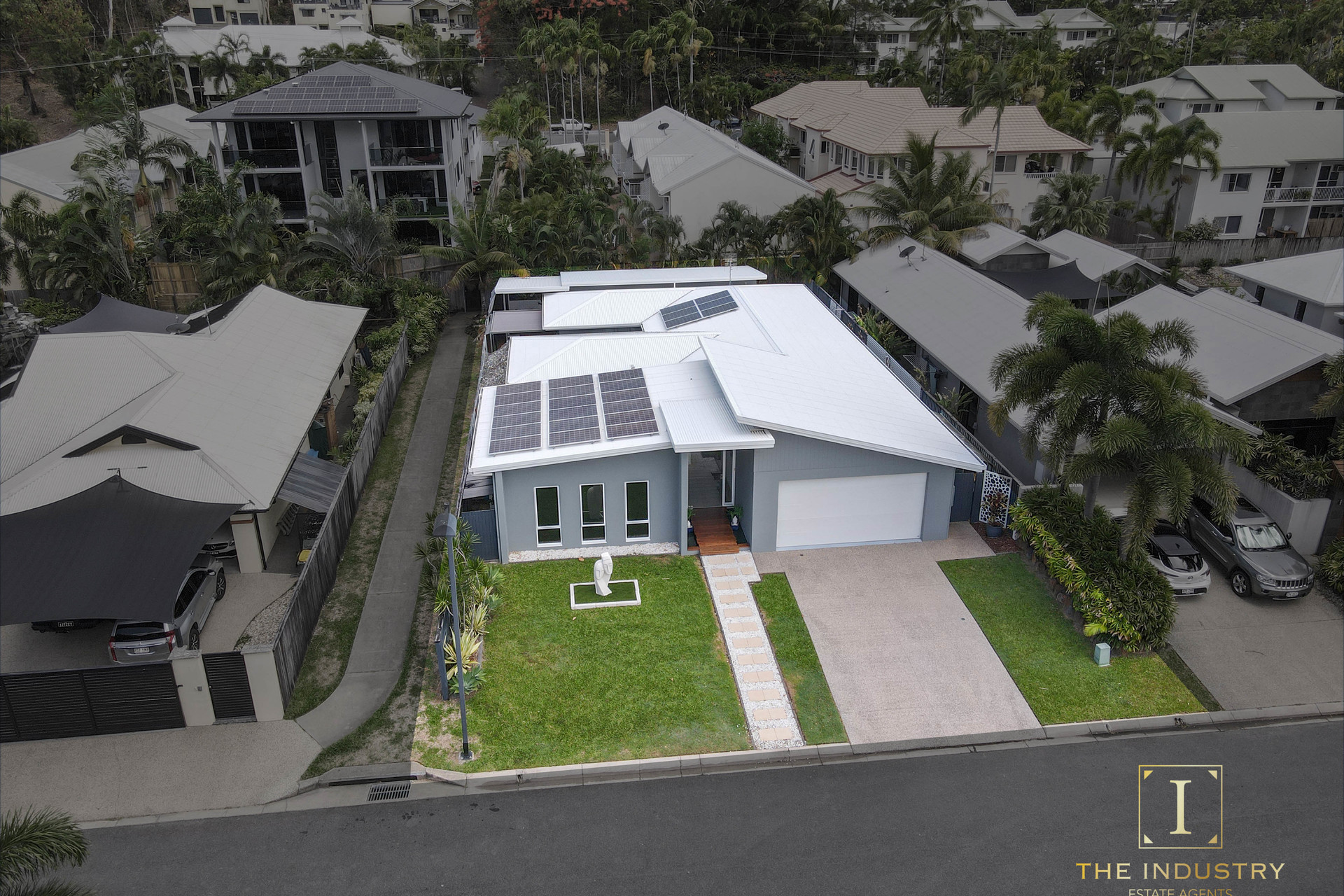 28 Lagoon Drive, Trinity Beach, QLD 4879 AUS