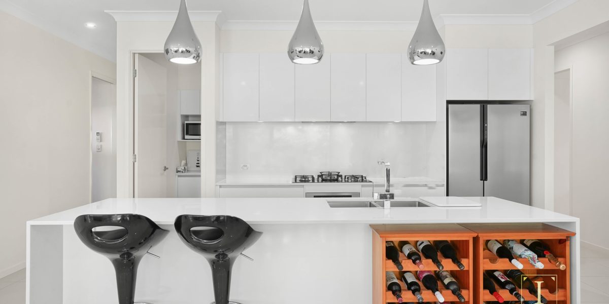 11 Mooreland Place, Kewarra Beach, QLD 4879 AUS