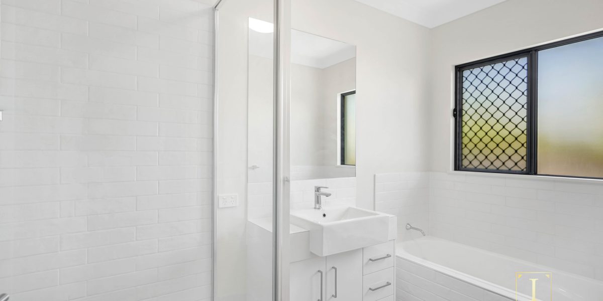 6 Munderra Close, Smithfield, QLD 4878 AUS
