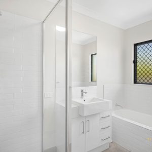 6 Munderra Close, Smithfield, QLD 4878 AUS