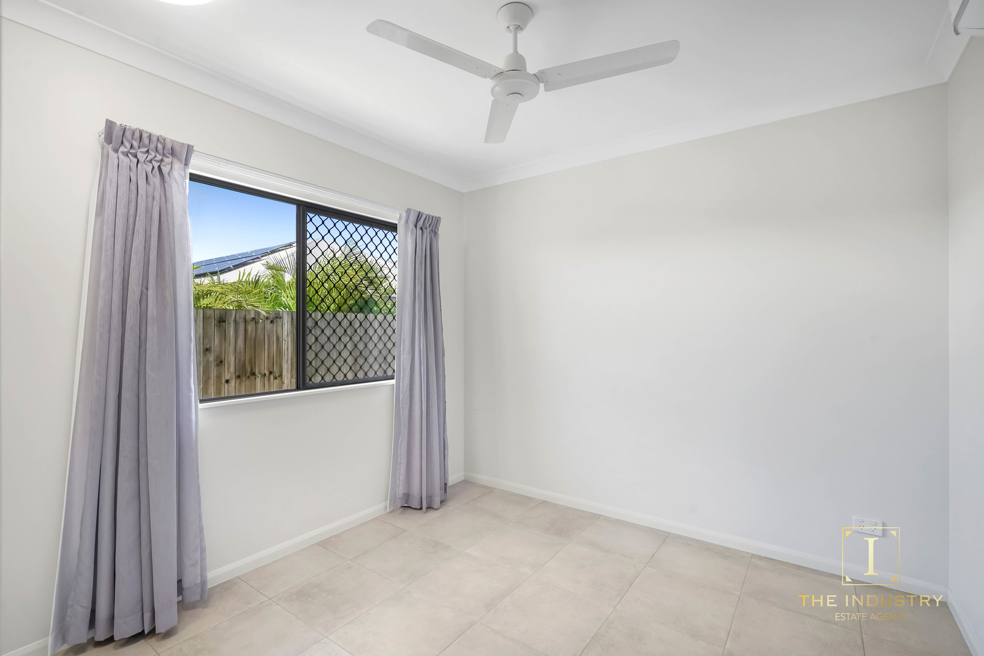 6 Munderra Close, Smithfield, QLD 4878 AUS