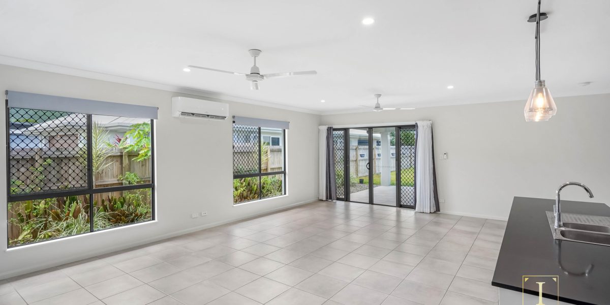 6 Munderra Close, Smithfield, QLD 4878 AUS