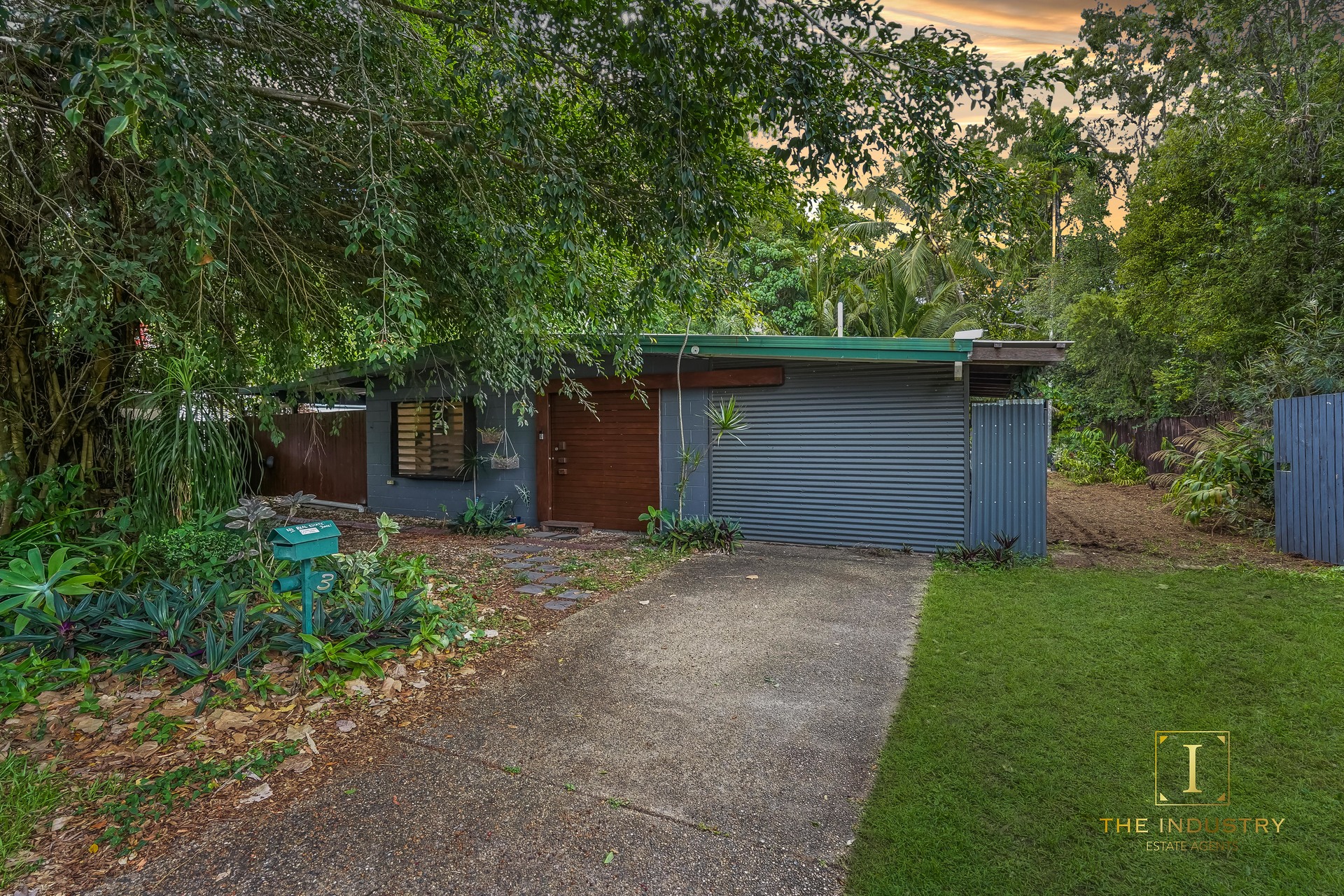 3 Caddy Street, Yorkeys Knob, QLD 4878 AUS