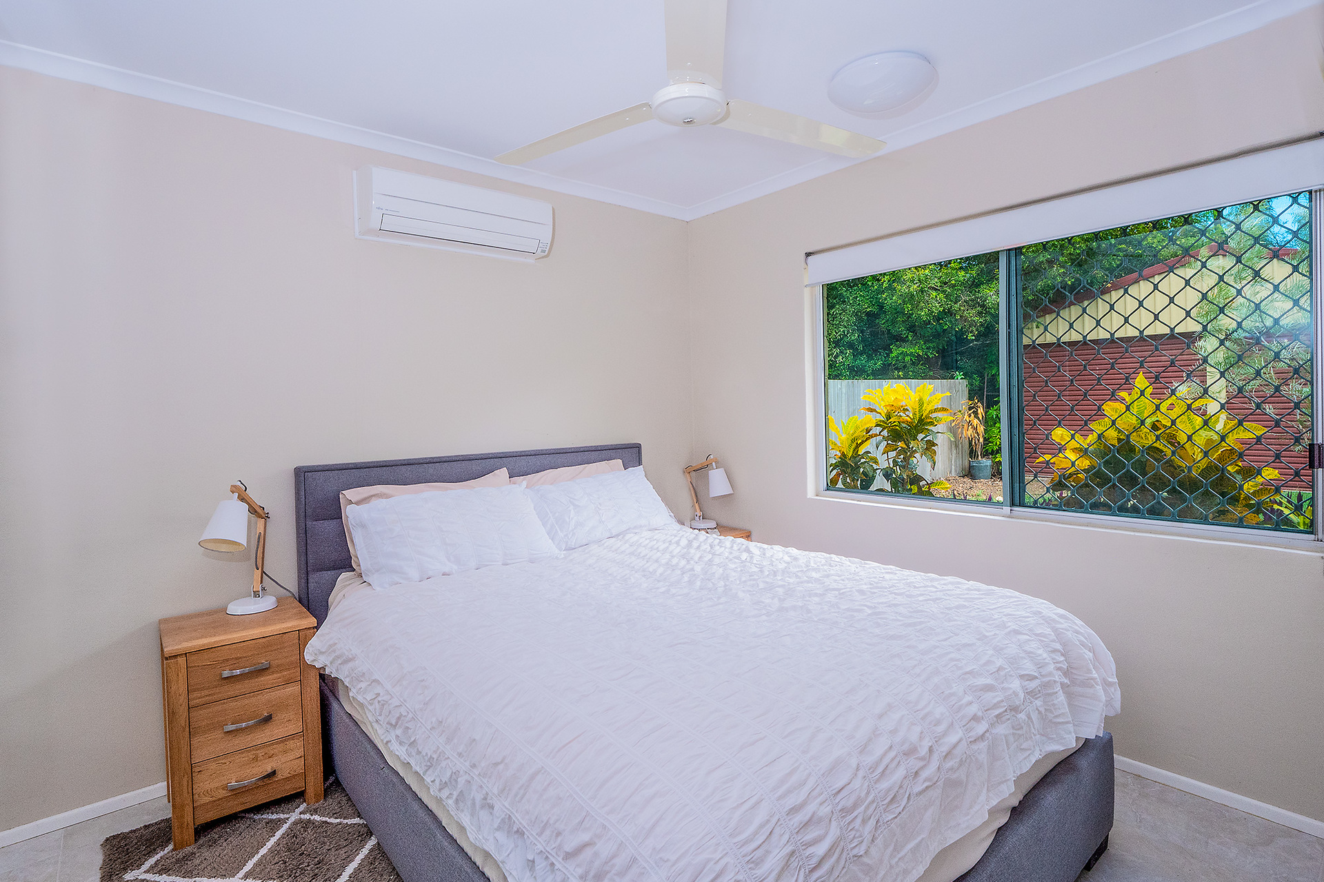 38 Oleander Street, Holloways Beach, QLD 4878 AUS