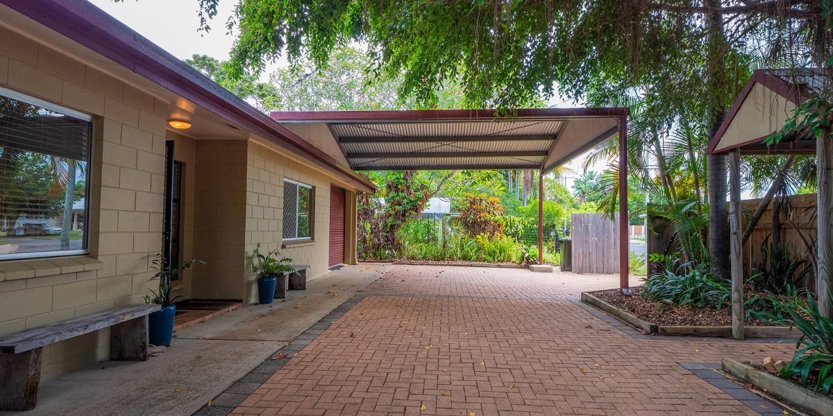 38 Oleander Street, Holloways Beach, QLD 4878 AUS
