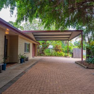 38 Oleander Street, Holloways Beach, QLD 4878 AUS