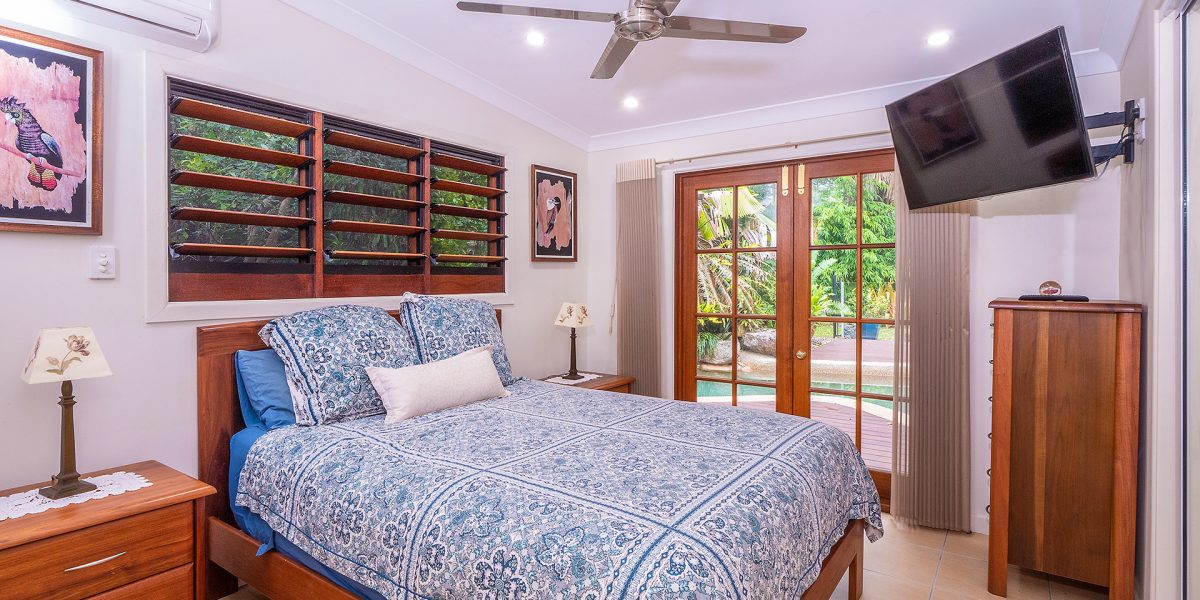 24 Nolan Street, Whitfield, QLD 4870 AUS