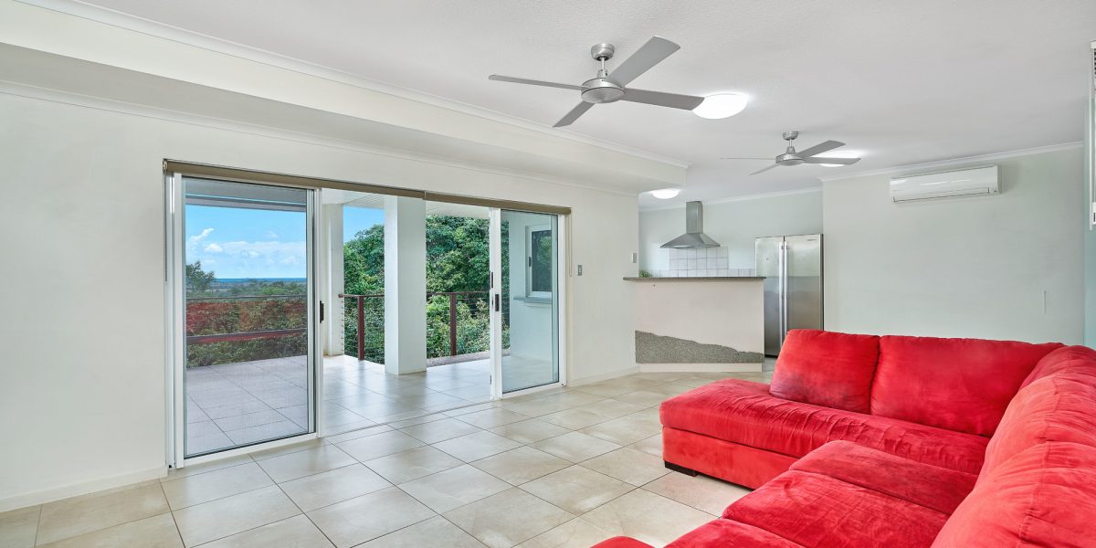 2/54-56 Fig Tree Drive, Caravonica, QLD 4878 AUS