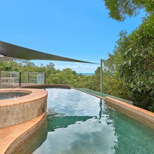 2/54-56 Fig Tree Drive, Caravonica, QLD 4878 AUS