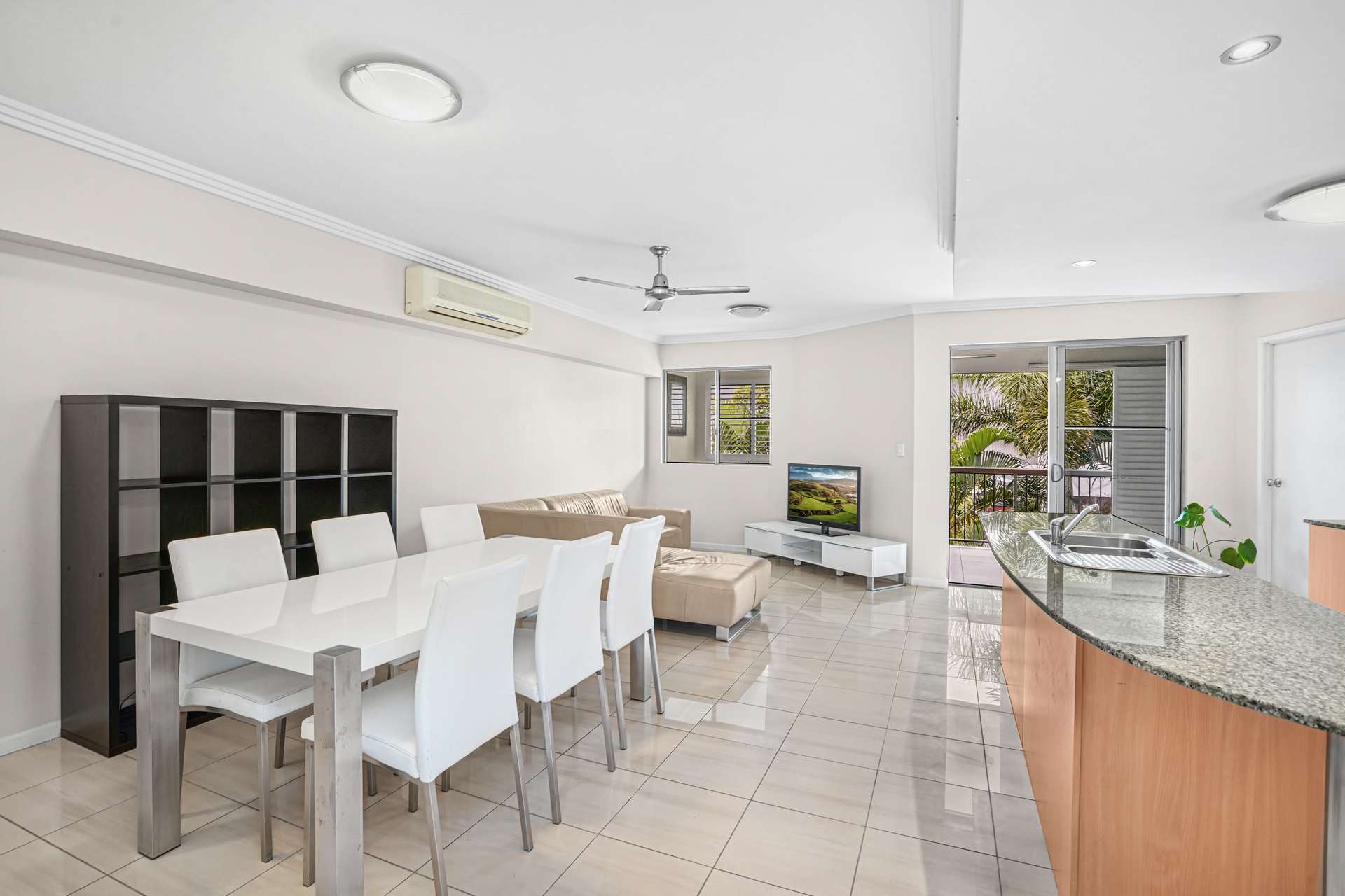 6/242 Grafton Street, Cairns North, QLD 4870 AUS