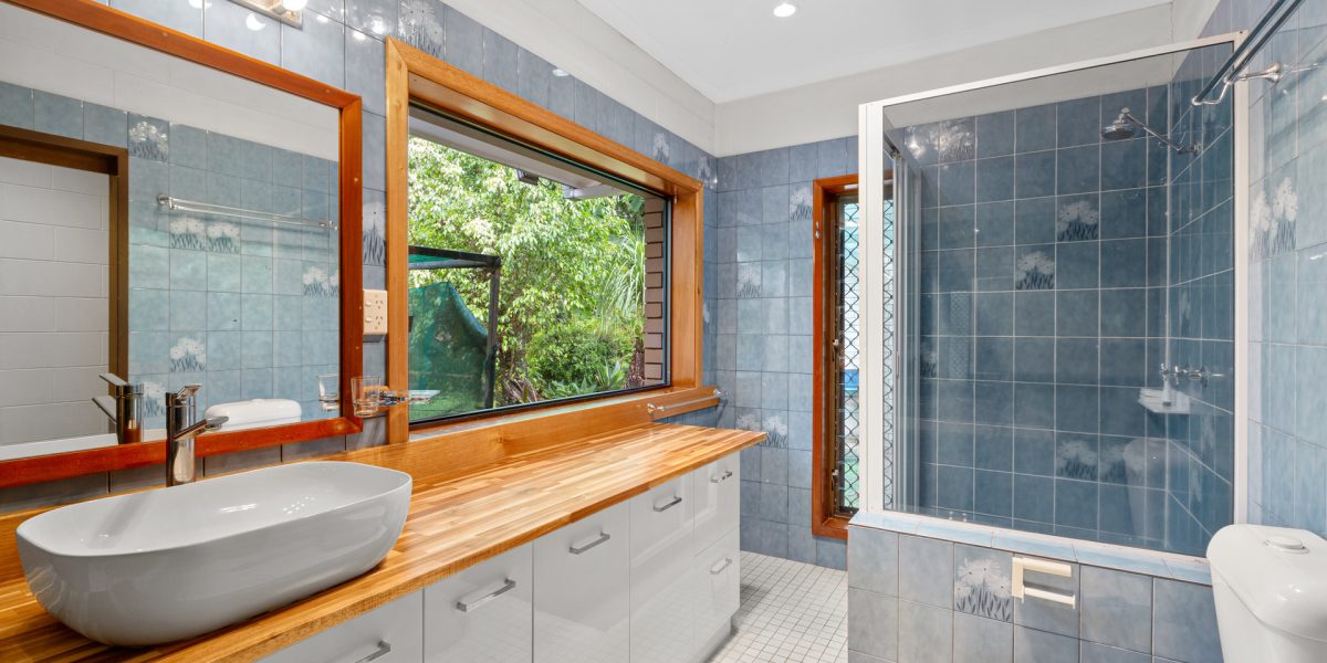14 Quail Close, Woree, QLD 4868 AUS