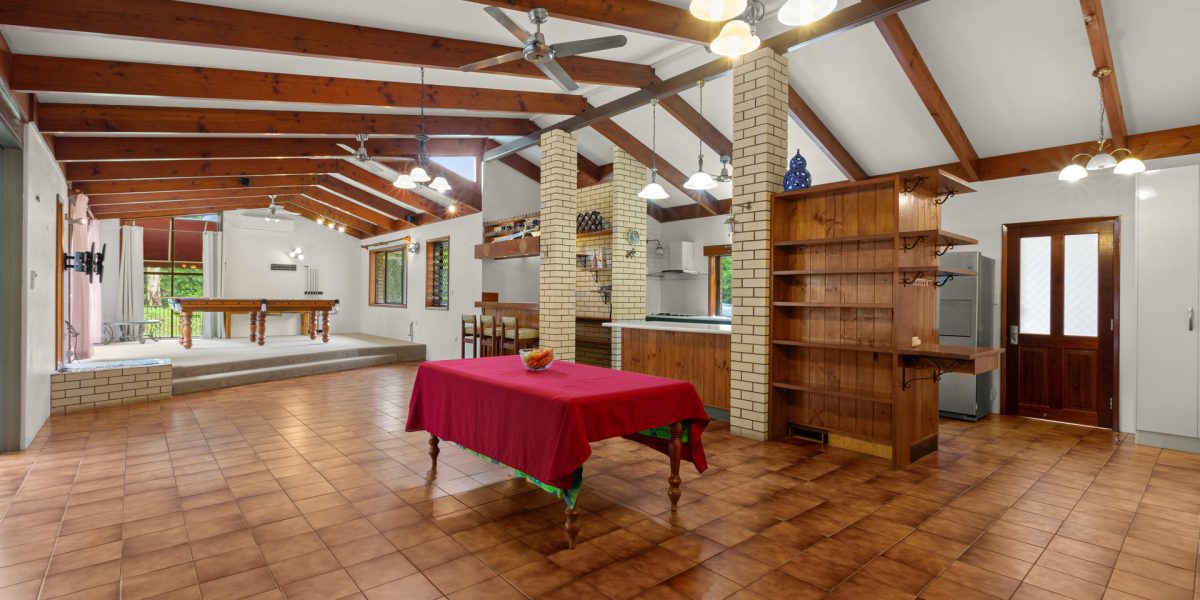 14 Quail Close, Woree, QLD 4868 AUS