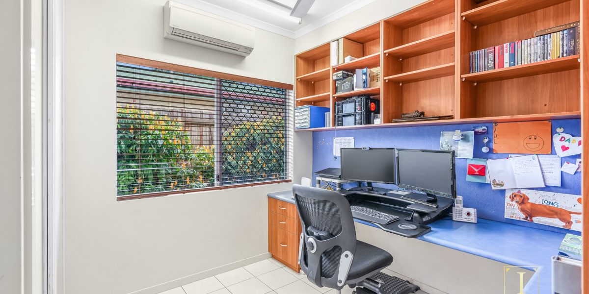 27 Noble Close, Edmonton, QLD 4869 AUS