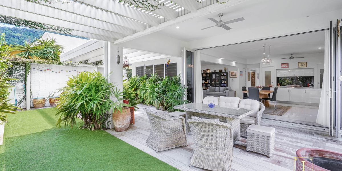 3 Whipbird Drive, Smithfield, QLD 4878 AUS