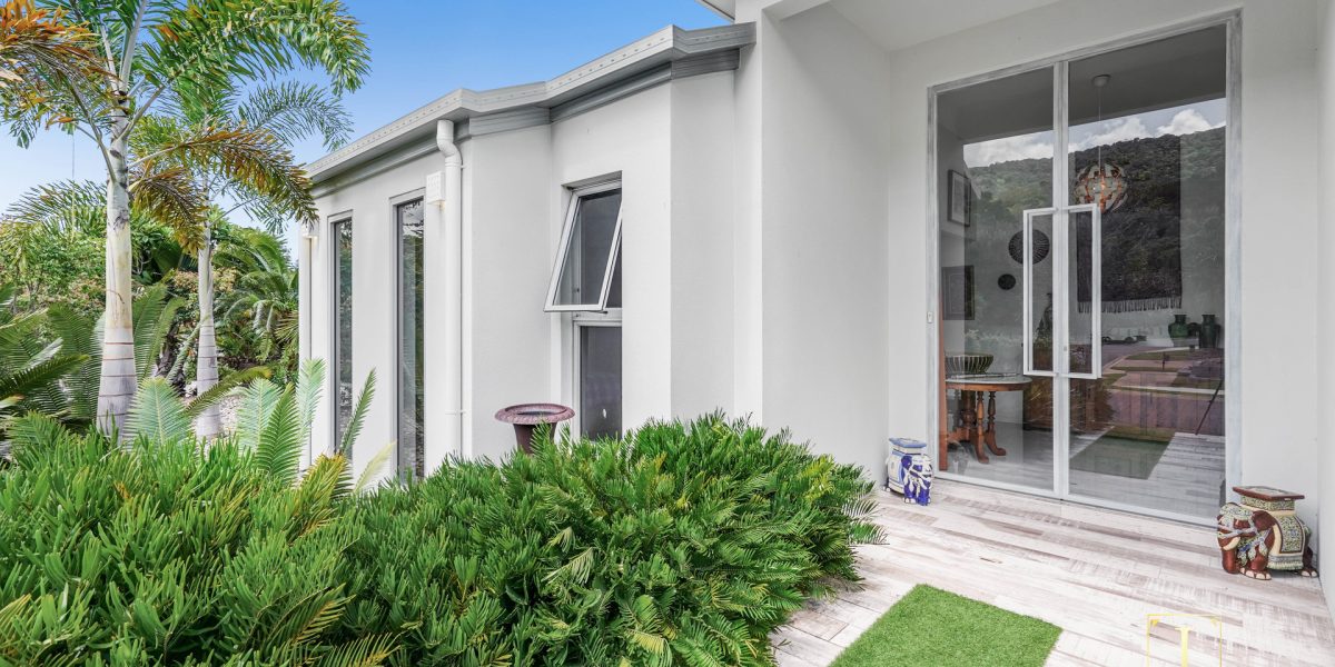 3 Whipbird Drive, Smithfield, QLD 4878 AUS
