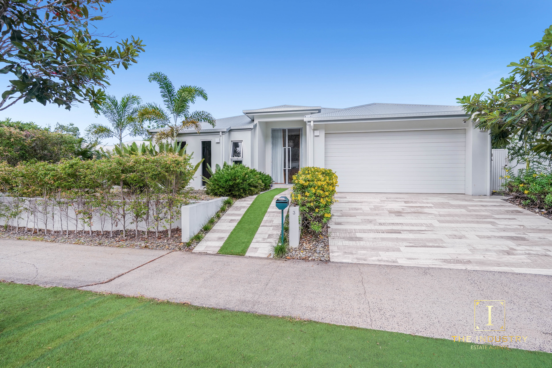 3 Whipbird Drive, Smithfield, QLD 4878 AUS