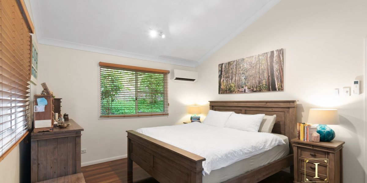 74 Fairley Street, Redlynch, QLD 4870 AUS