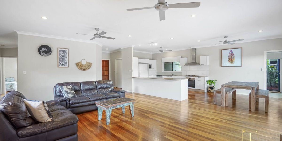 11 Norwood Crescent, Trinity Park, QLD 4879 AUS