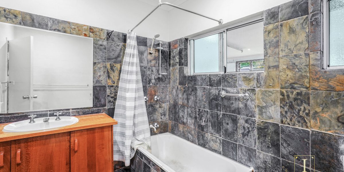 7 Manus Street, Trinity Beach, QLD 4879 AUS