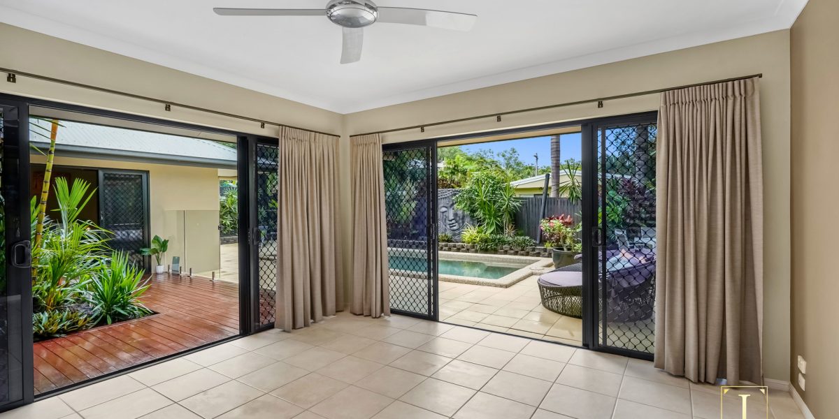 3 Connemara Close, Trinity Beach, QLD 4879 AUS