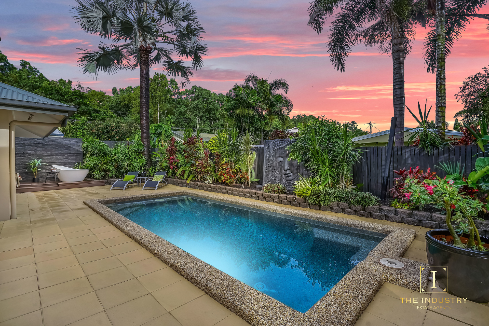 3 Connemara Close, Trinity Beach, QLD 4879 AUS