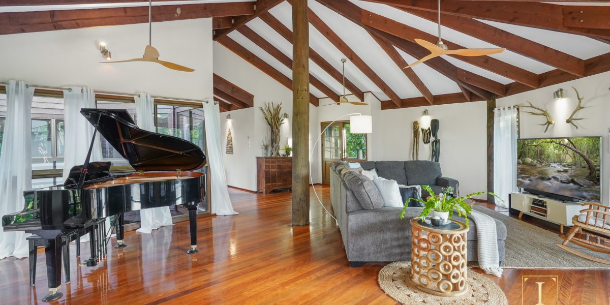 10 Trinidad Close, Trinity Beach, QLD 4879 AUS