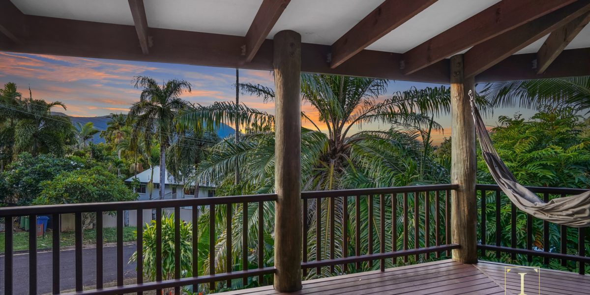 10 Trinidad Close, Trinity Beach, QLD 4879 AUS