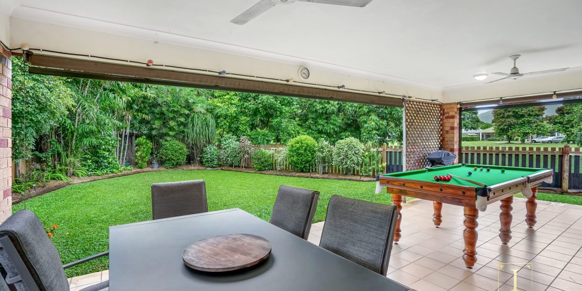 9 Heritage Street, Redlynch, QLD 4870 AUS