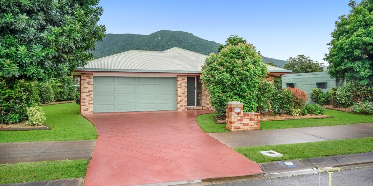 9 Heritage Street, Redlynch, QLD 4870 AUS