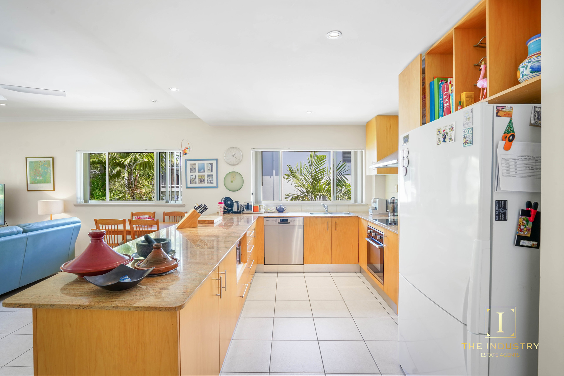 10/77 Arlington Esplanade, Clifton Beach, QLD 4879 AUS