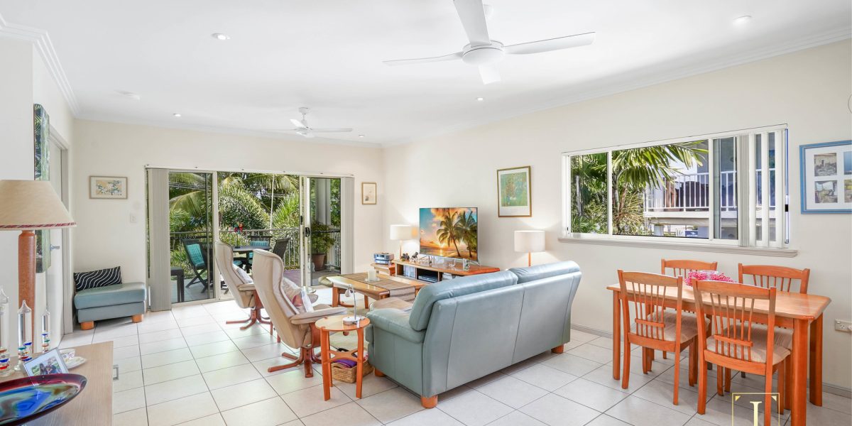 10/77 Arlington Esplanade, Clifton Beach, QLD 4879 AUS