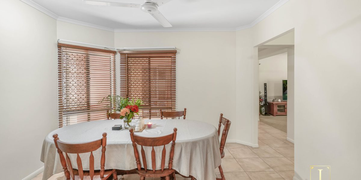 7 Orana Street, Caravonica, QLD 4878 AUS